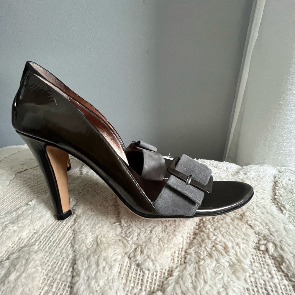 Ladies Kenneth Cole Open Toed Pump
